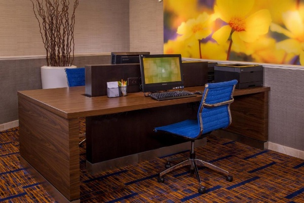 Courtyard by Marriott Richmond West image 14